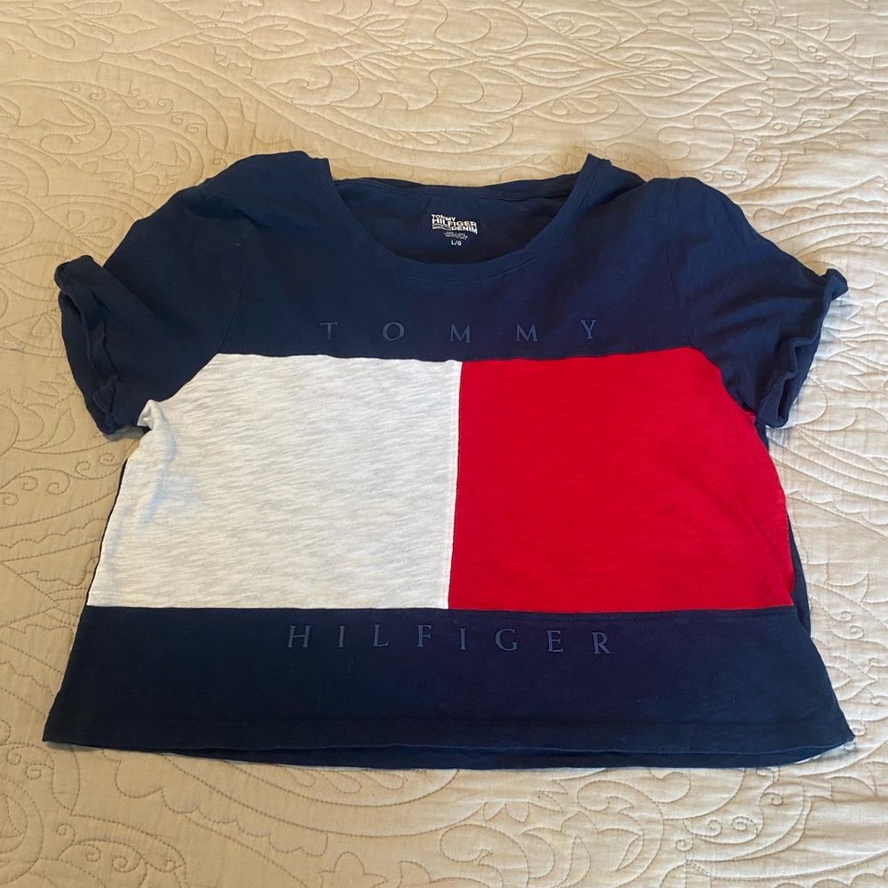 TOMMY HILFIGER cropped shirt